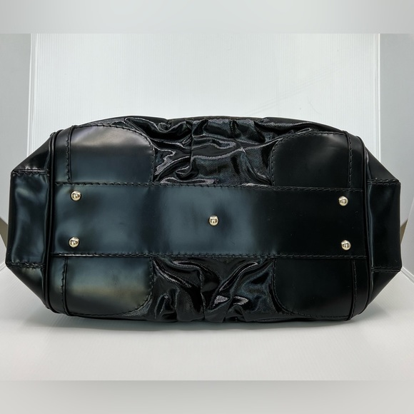 Gucci Large Queen Black Dialux Coated Canvas Tote - Picture 4 of 10